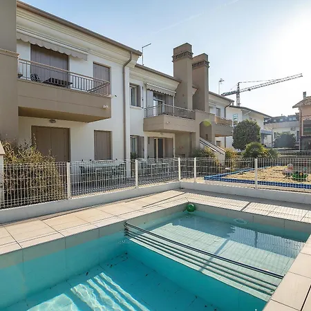 Valentina - Primo Piano * Lido di Jesolo