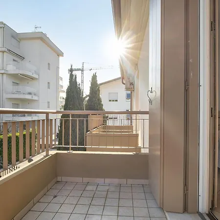 Valentina - Primo Piano * Lido di Jesolo